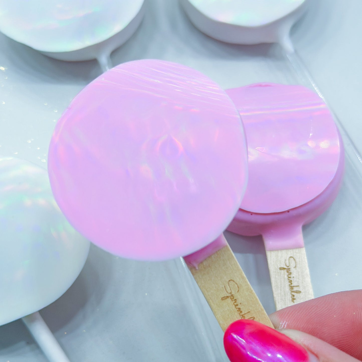 Pink-Holographic-Chocolate-Cake-Pop