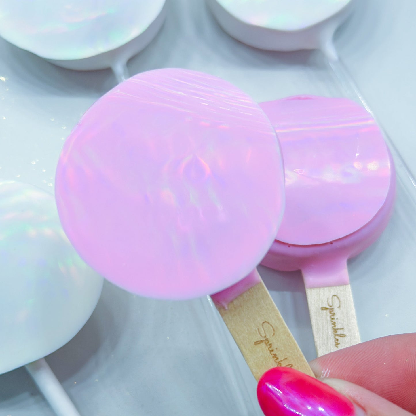 Holographic Cake Pop Tutorial